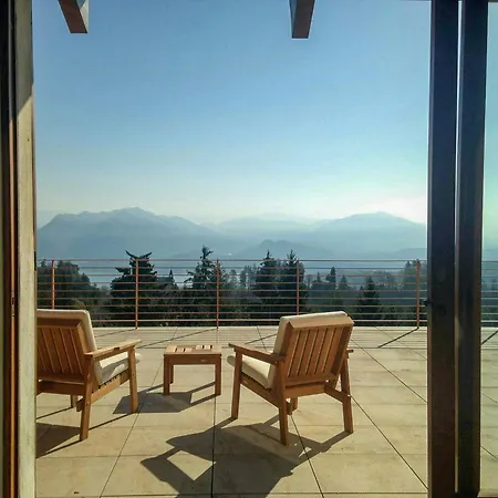 With Pool Overlooking Maggiore בית נופש