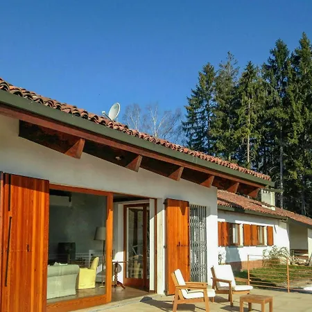 בית נופש With Pool Overlooking Maggiore *