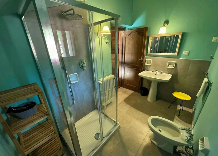 With Pool Overlooking Maggiore Dom wakacyjny